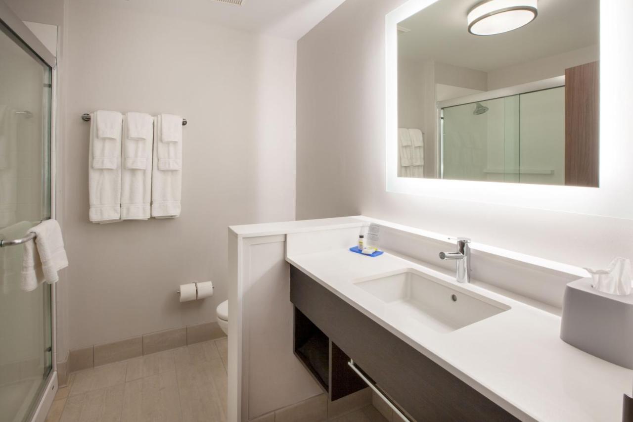 Holiday Inn Express - Blair By Ihg Экстерьер фото