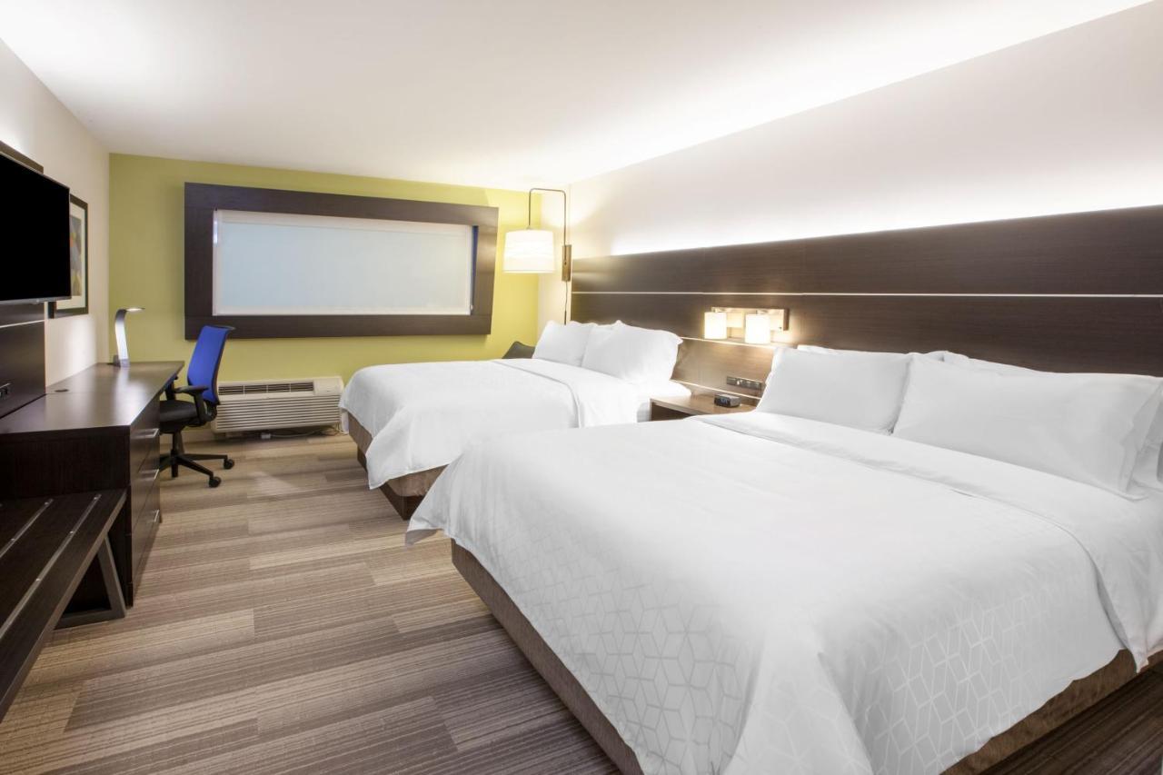 Holiday Inn Express - Blair By Ihg Экстерьер фото