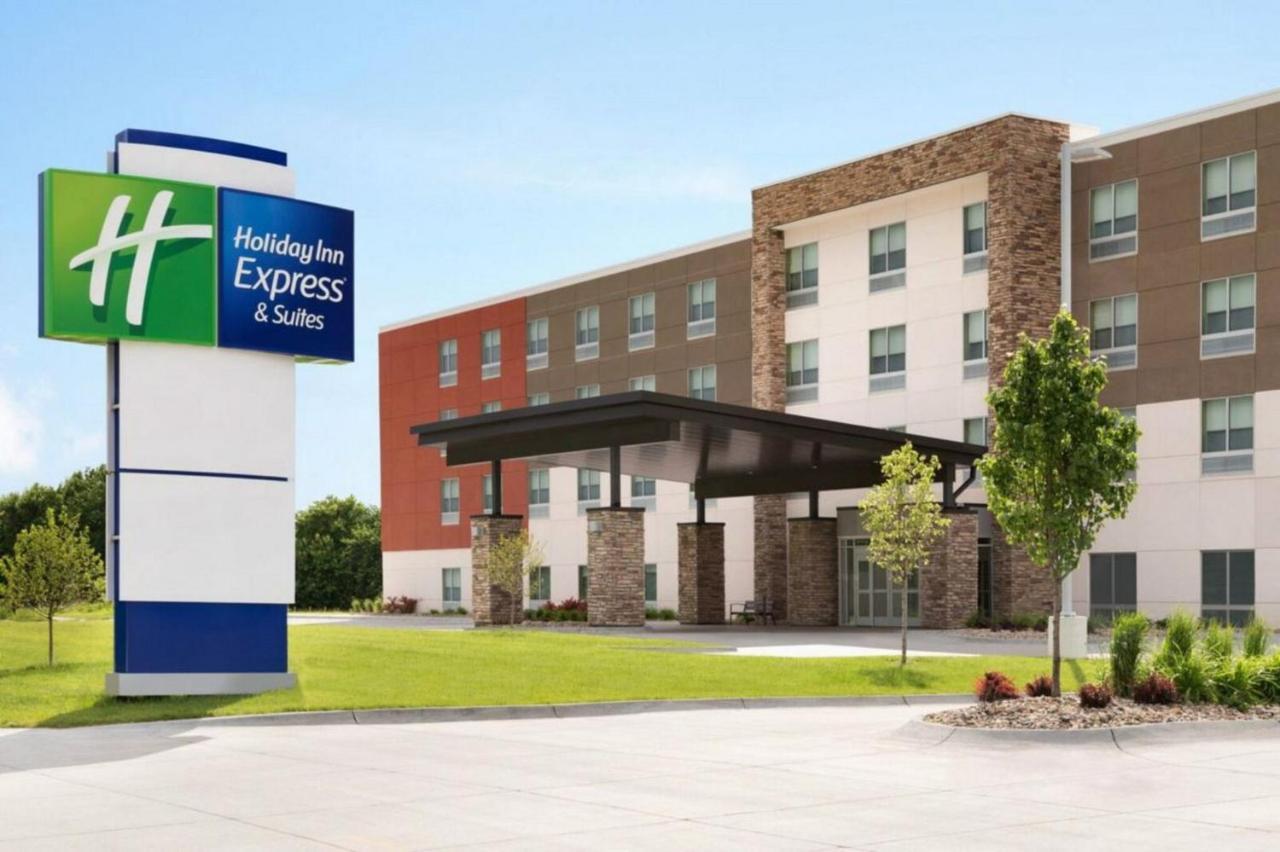 Holiday Inn Express - Blair By Ihg Экстерьер фото
